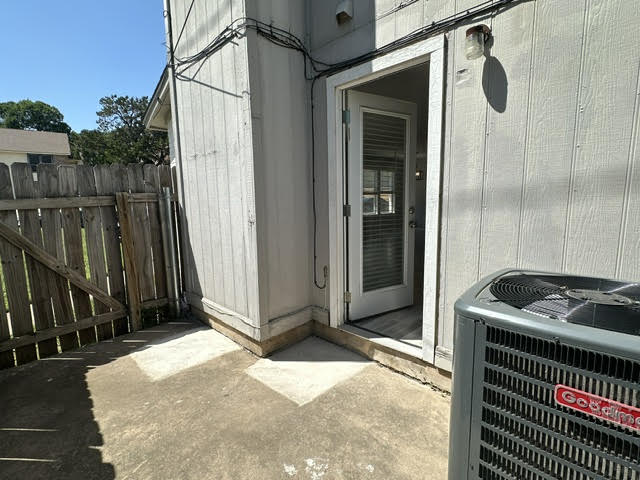 11809 Alpheus Avenue B , Austin, TX, 78759 | 3920739 | Realty Texas LLC