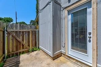 11809 Alpheus Avenue B , Austin, TX, 78759 | 3920739 | Realty Texas LLC