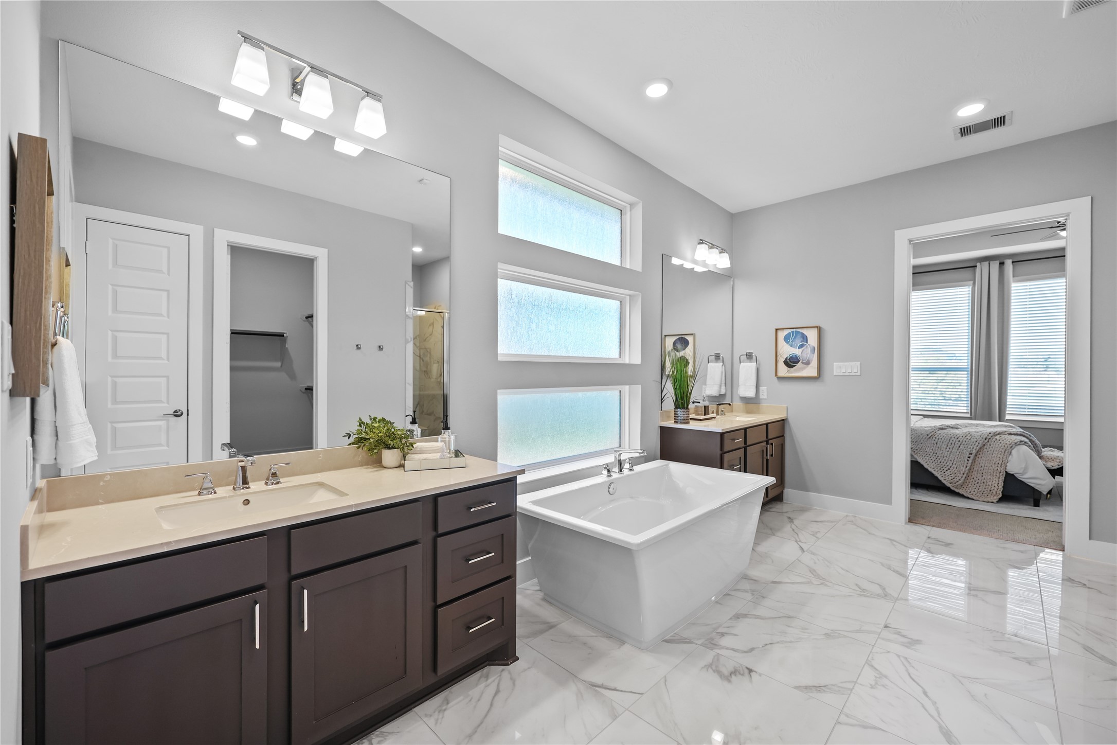 220 Lakehouse Landing Drive , Katy, TX, 77493 | 95445040 | Realty Texas LLC