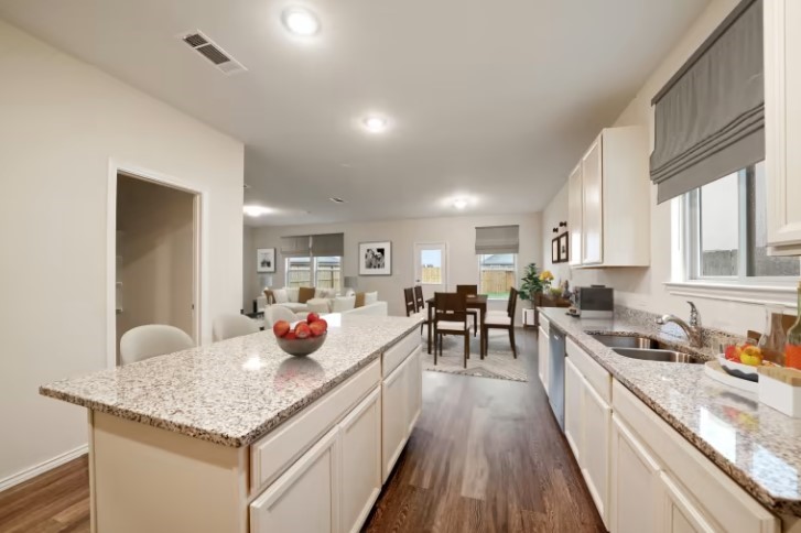 256 Redonda Drive , Liberty Hill, TX, 78642 | 9780837 | Realty Texas LLC