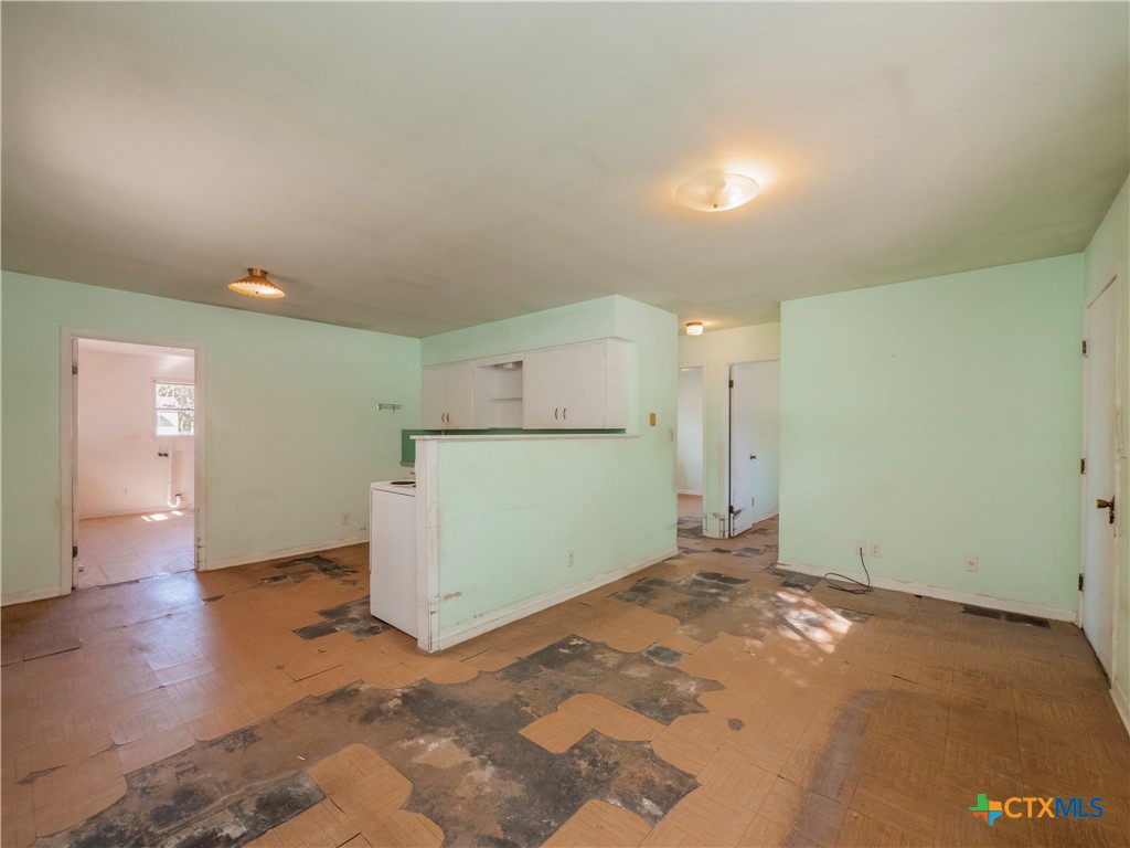 375 N Knox Avenue , Giddings, TX, 78942 | 564115 | Realty Texas LLC