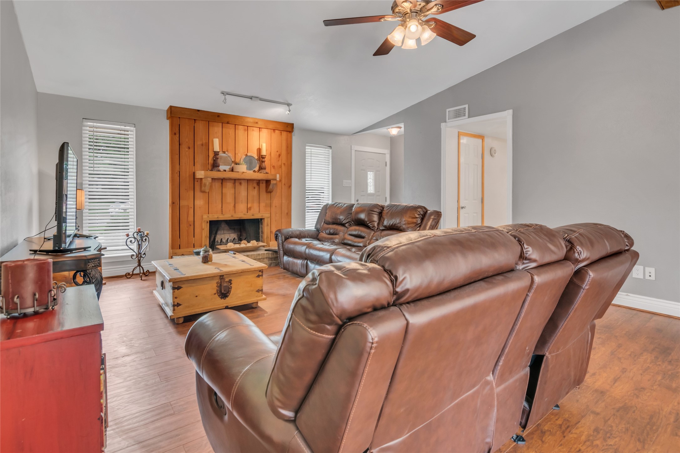 2940 Woodbridge Drive , Bedford, TX, 76021 | 20791751 | Realty Texas LLC