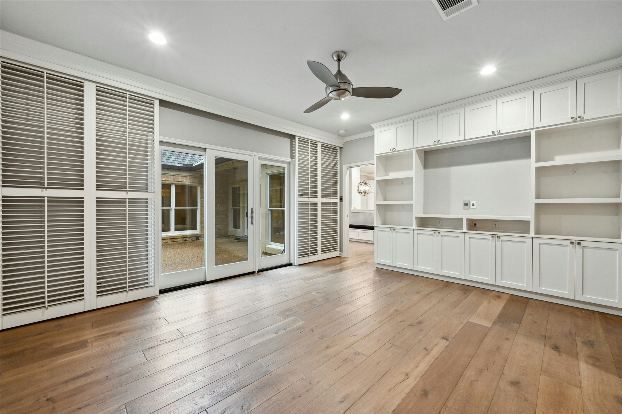 2838 Montebello Road C-17 , Austin, TX, 78746 | 8133525 | Realty Texas LLC