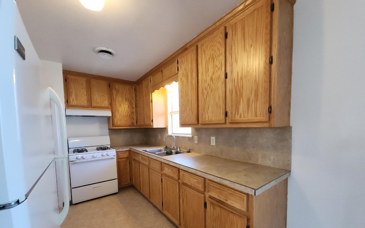 704 W Ave E , Copperas Cove, TX, 76522 | 4589387 | Realty Texas LLC
