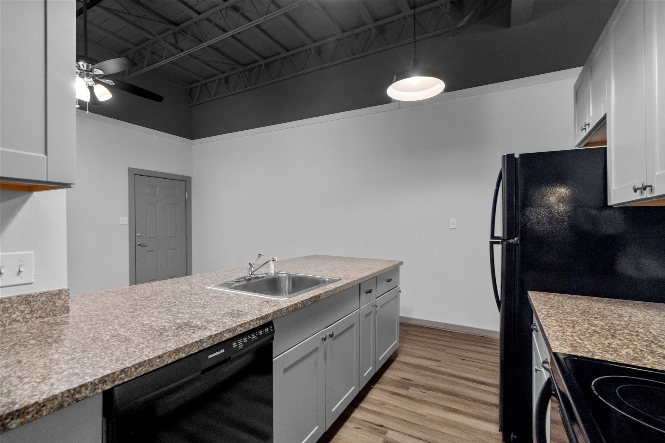 612 W Texas Avenue 211 , Baytown, TX, 77520 | 54777069 | Realty Texas LLC