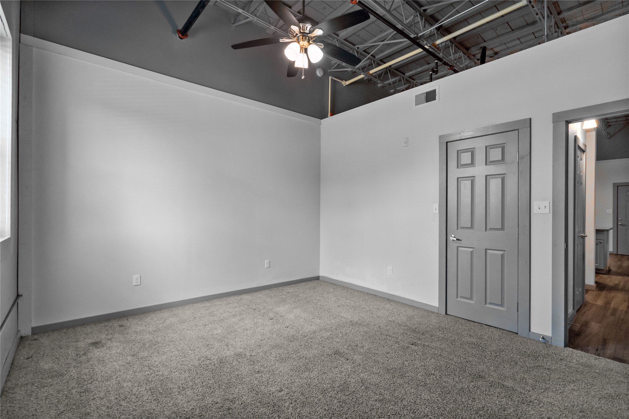 612 W Texas Avenue 211 , Baytown, TX, 77520 | 54777069 | Realty Texas LLC