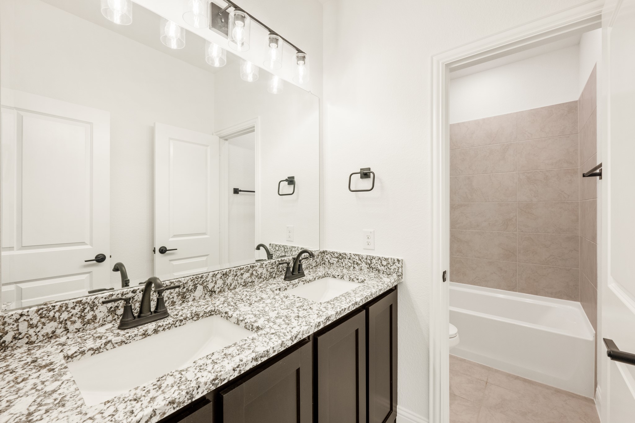 141 Fireberry Drive , Glenn Heights, TX, 75154 | 20794916 | Realty Texas LLC