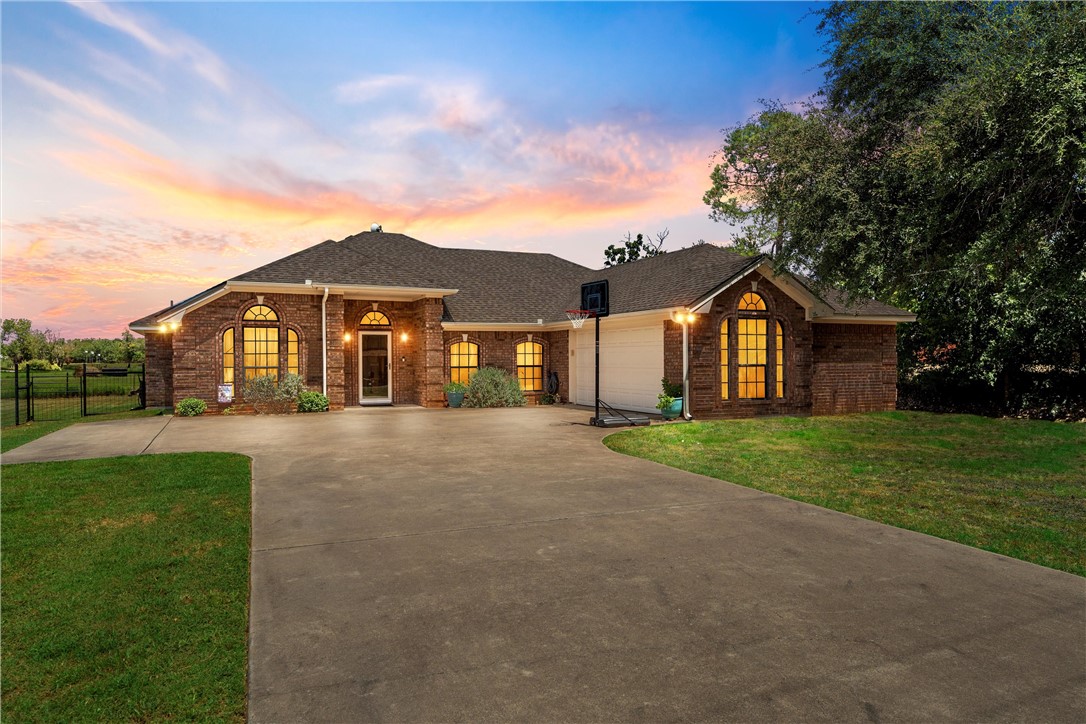 1403 Golf Course Road , Gatesville, TX, 76528 | 227093 | Realty Texas LLC