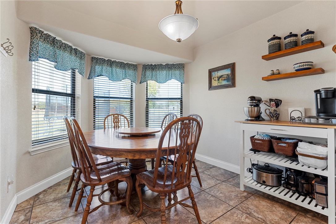 1403 Golf Course Road , Gatesville, TX, 76528 | 227093 | Realty Texas LLC