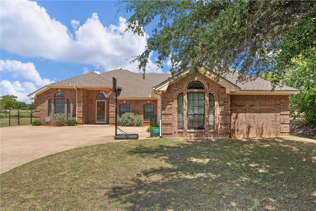 1403 Golf Course Road , Gatesville, TX, 76528 | 227093 | Realty Texas LLC