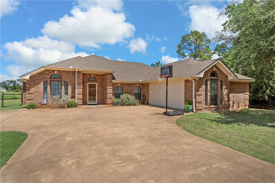 1403 Golf Course Road , Gatesville, TX, 76528 | 227093 | Realty Texas LLC