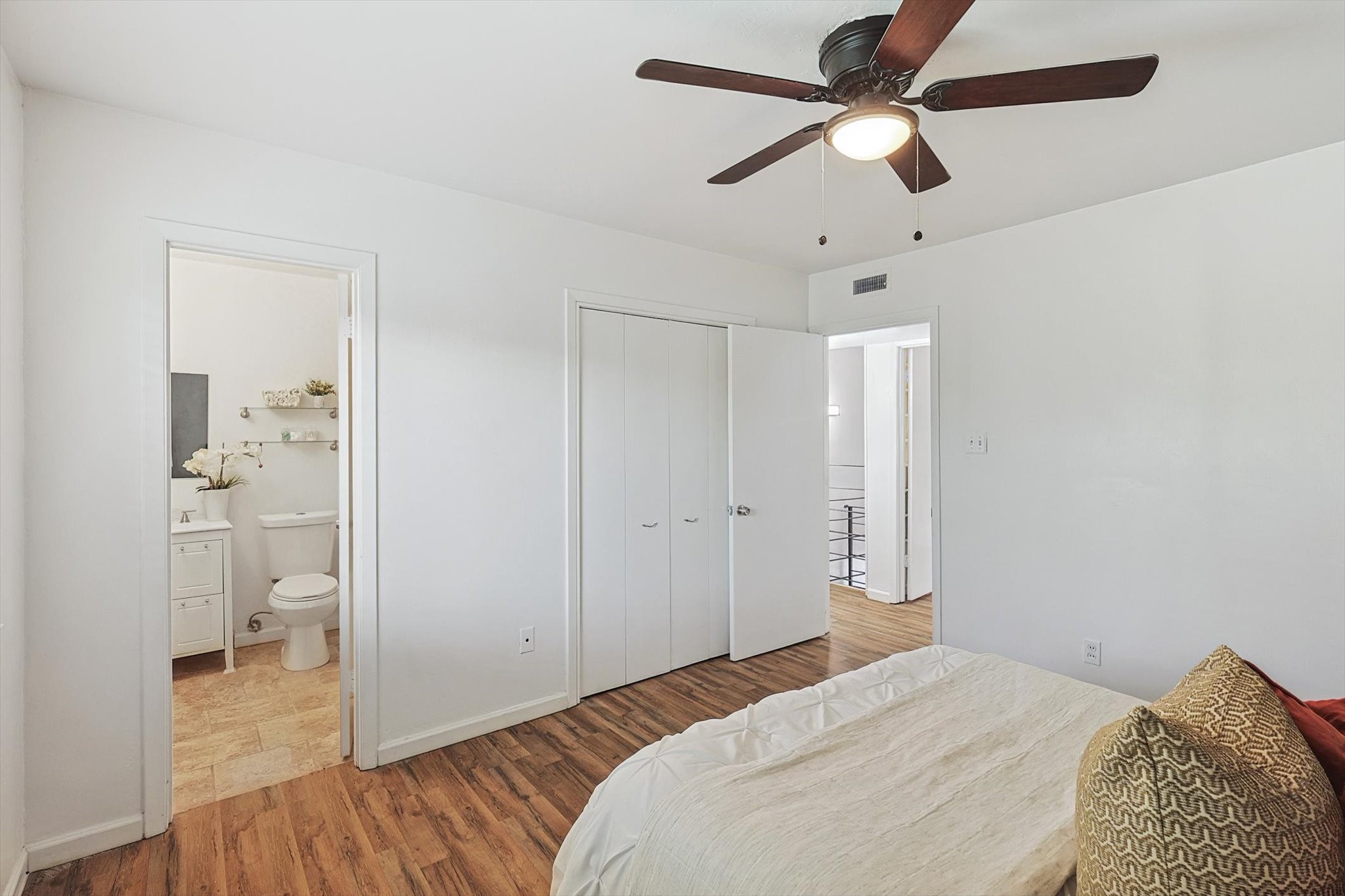 4039 Cole Avenue 101 , Dallas, TX, 75204 | 20786598 | Realty Texas LLC