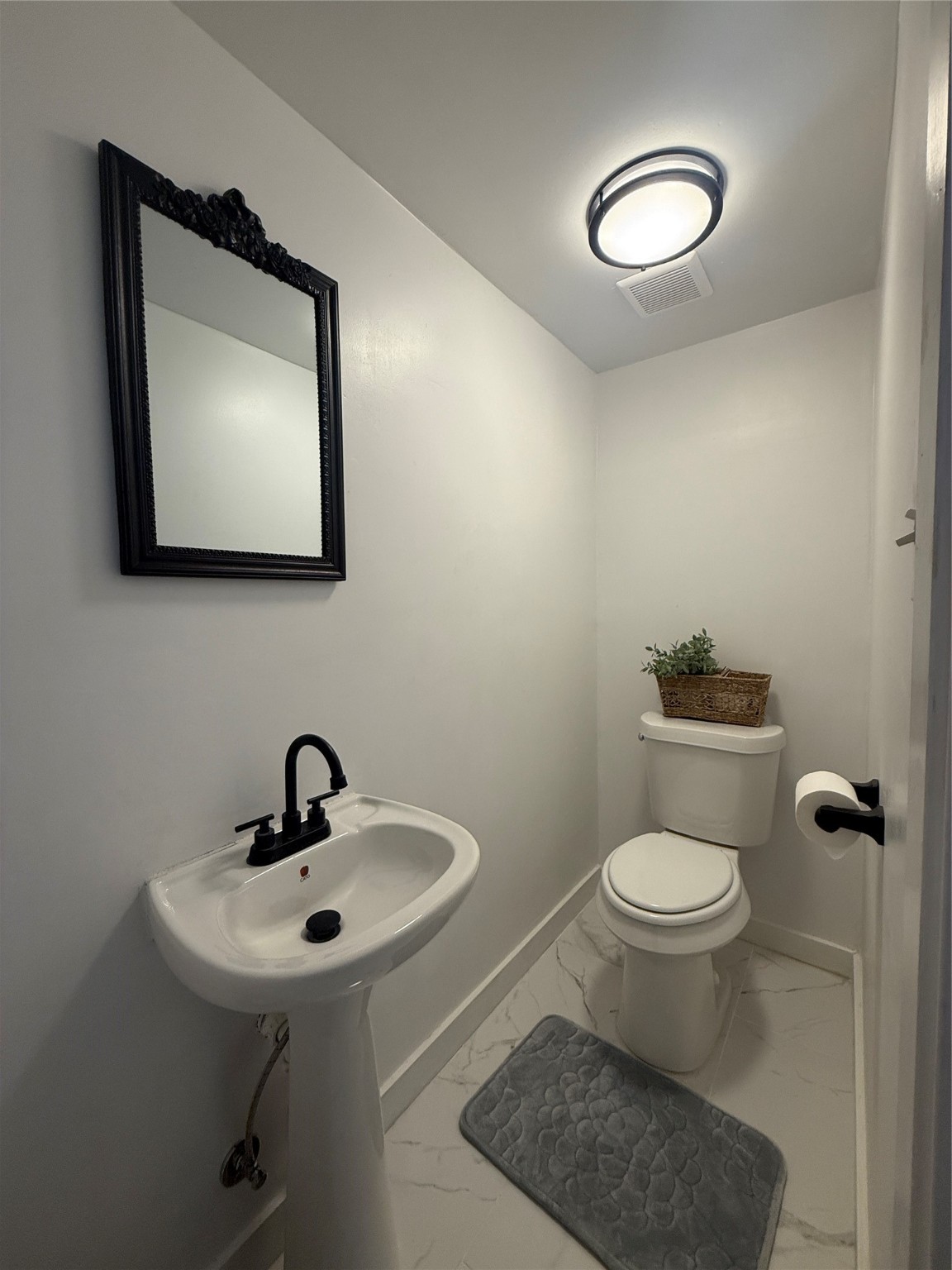 4039 Cole Avenue 101 , Dallas, TX, 75204 | 20786598 | Realty Texas LLC