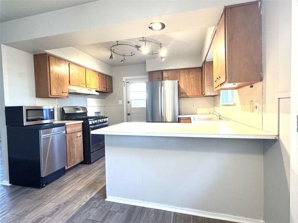 1402 Camelot Circle , Austin, TX, 78745 | 4152582 | Realty Texas LLC