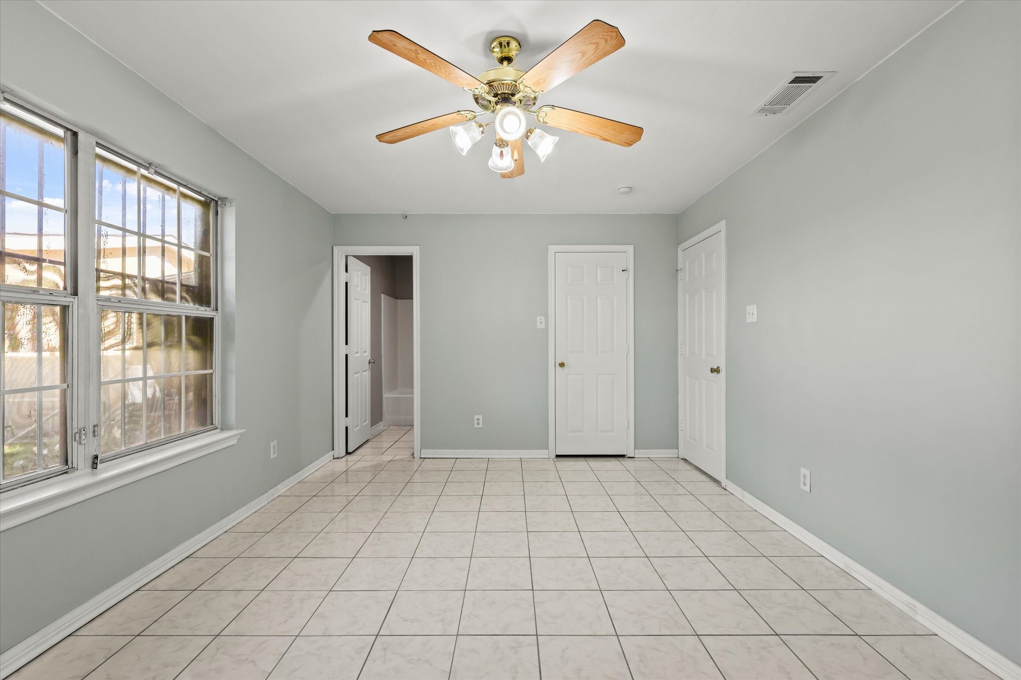 1847 Pueblo Street , Dallas, TX, 75212 | 20796076 | Realty Texas LLC