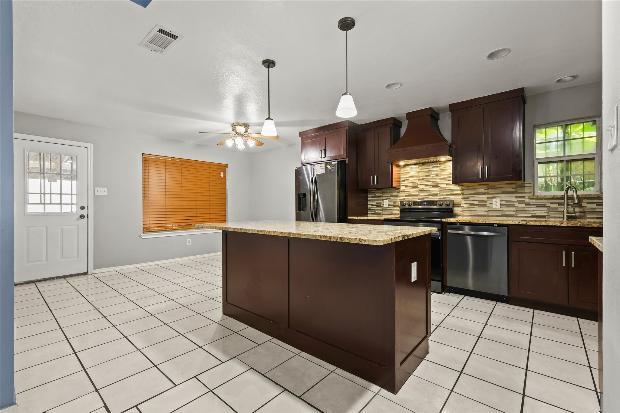 1847 Pueblo Street , Dallas, TX, 75212 | 20796076 | Realty Texas LLC