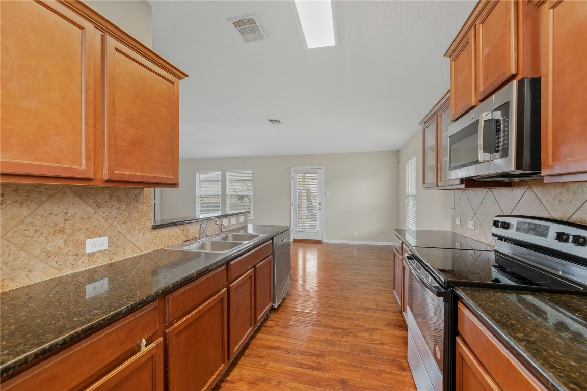 304 San Antonio Riverwalk , Hutto, TX, 78634 | 5389248 | Realty Texas LLC