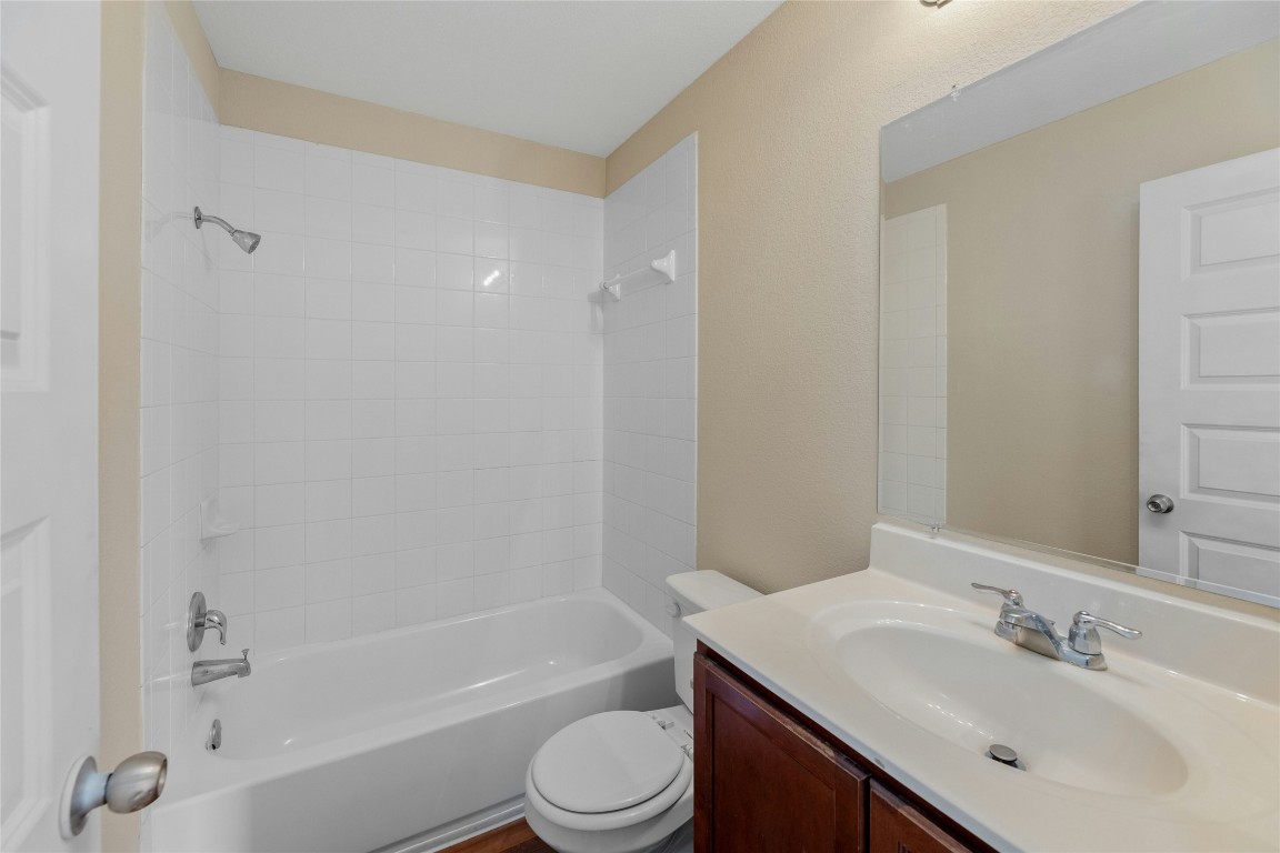 304 San Antonio Riverwalk , Hutto, TX, 78634 | 5389248 | Realty Texas LLC