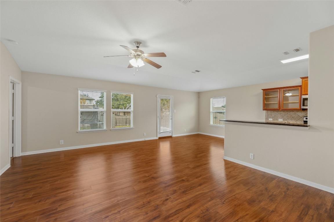 304 San Antonio Riverwalk , Hutto, TX, 78634 | 5389248 | Realty Texas LLC