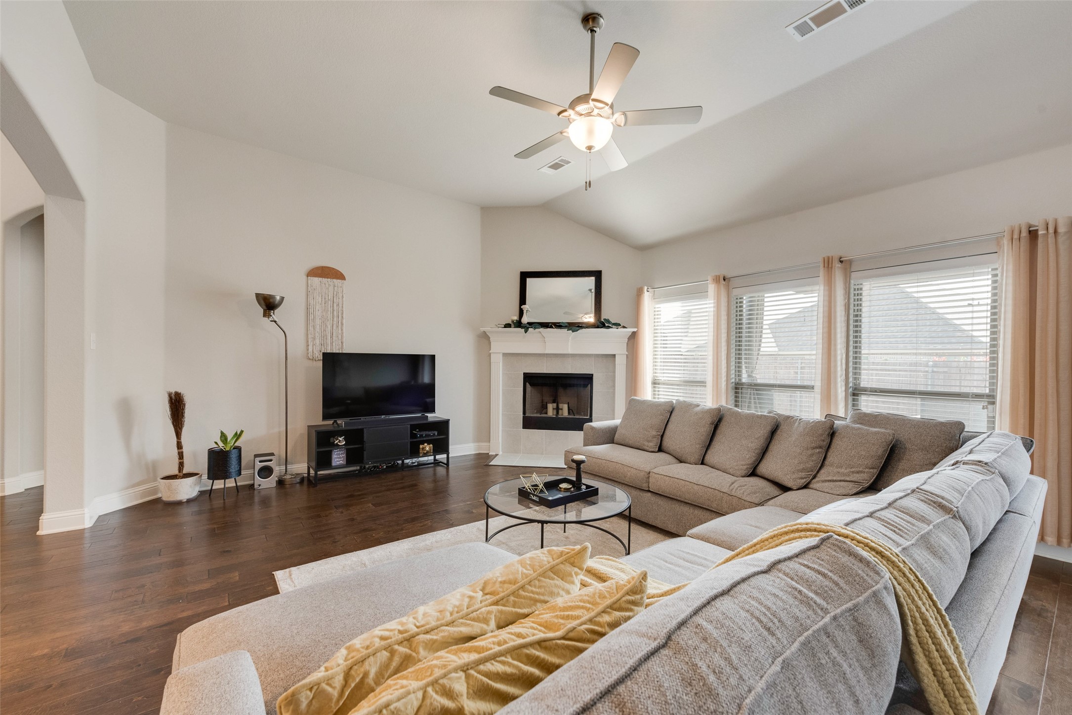 228 Dakota Drive , Waxahachie, TX, 75167 | 20796937 | Realty Texas LLC