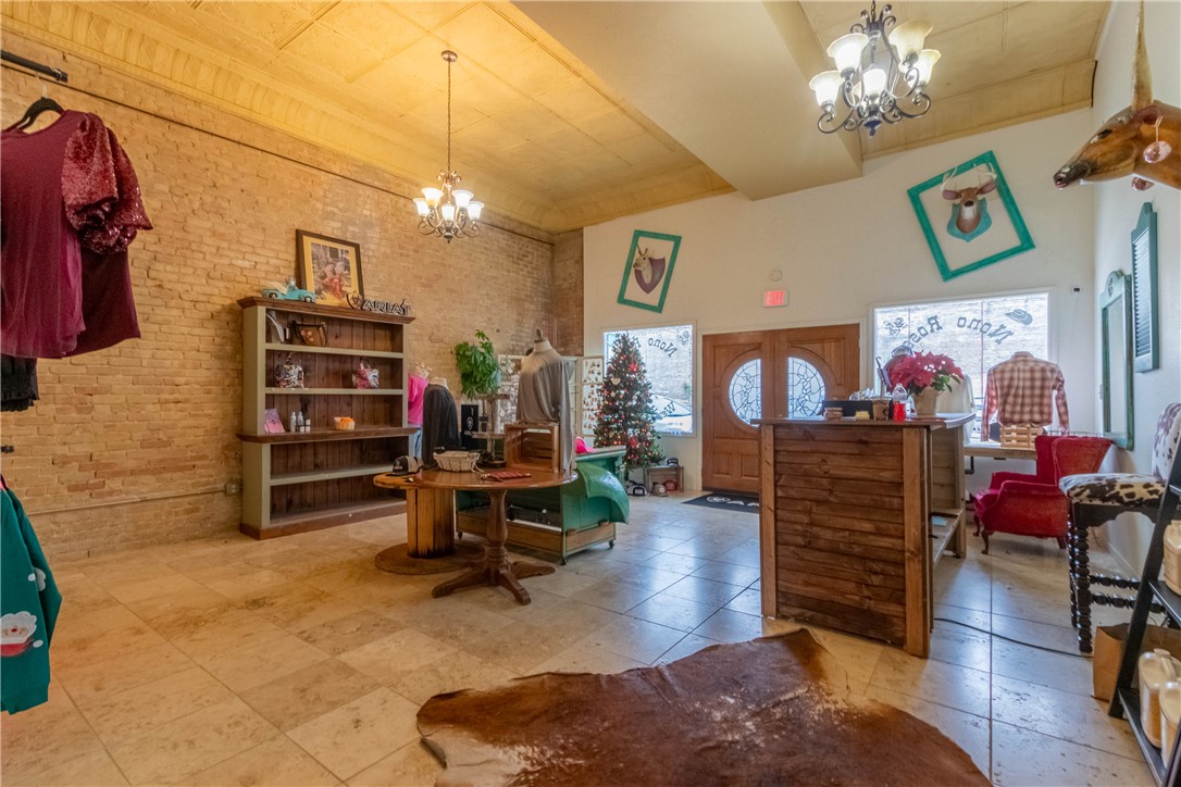 201 S Main Street , Caldwell, TX, 77836 | 24017600 | Realty Texas LLC