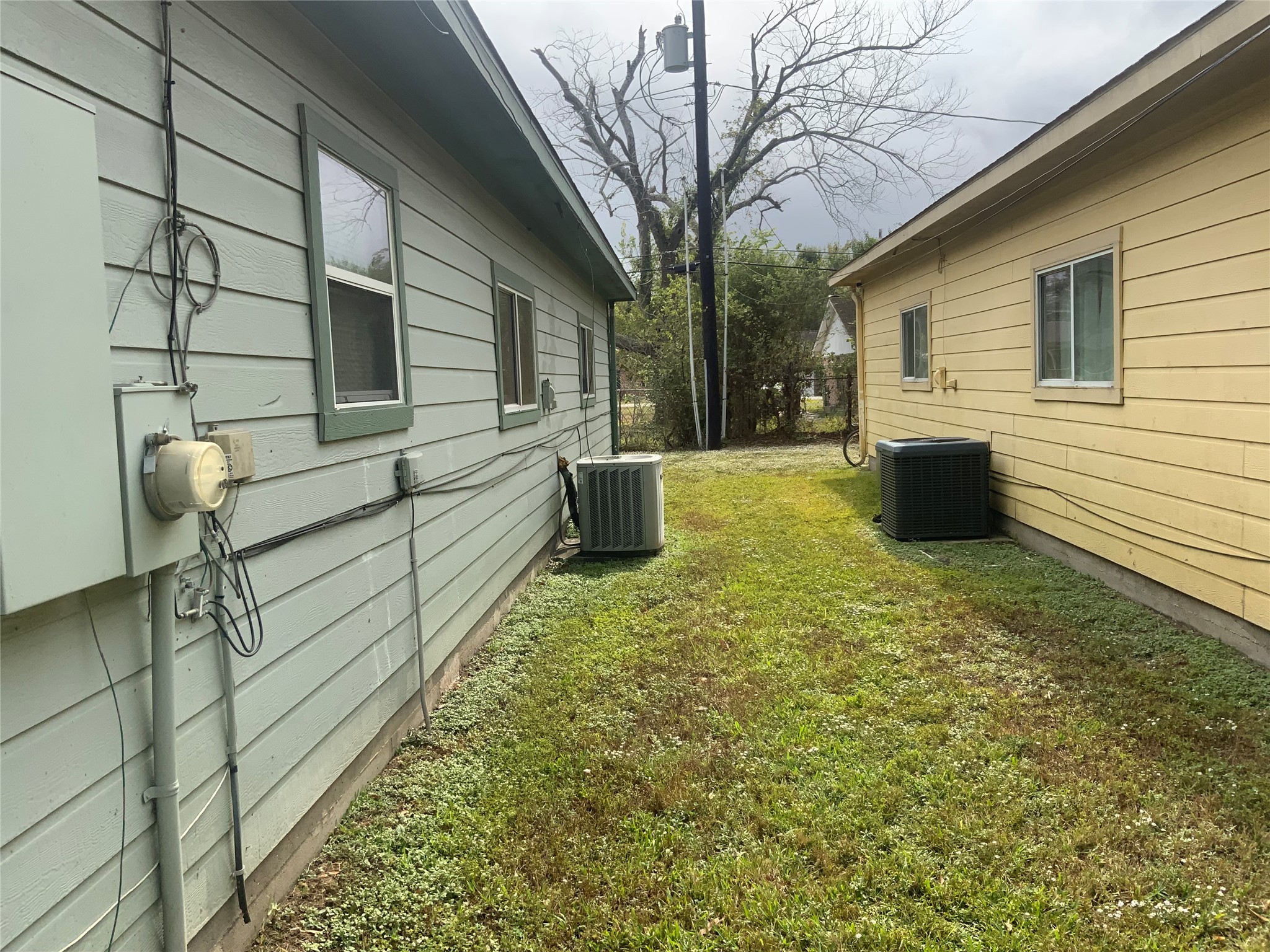 3110 Grassmere Street A/B , Houston, TX, 77051 | 62103413 | Realty Texas LLC