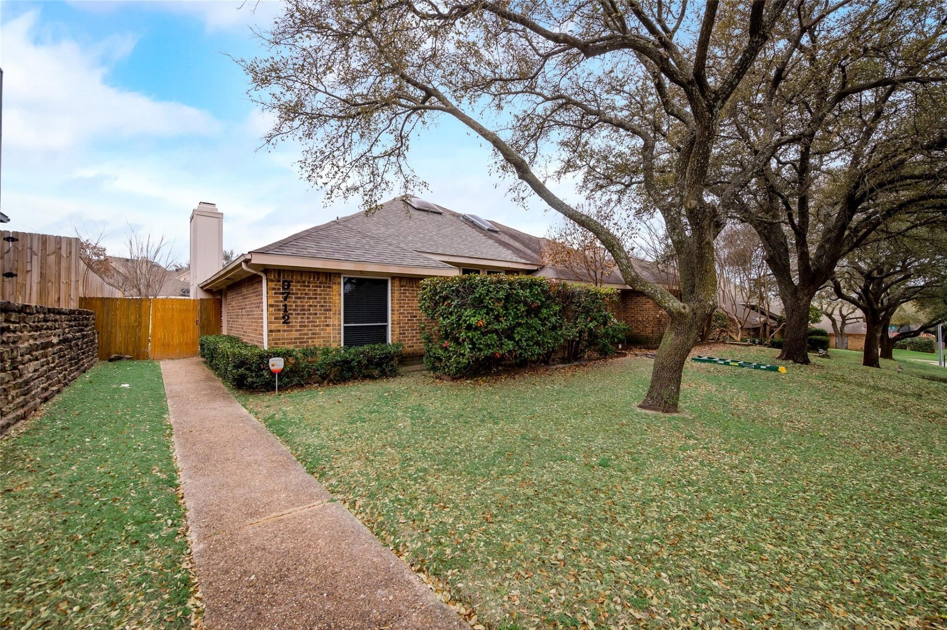 9712 Summerwood Circle , Dallas, TX, 75243 | 20799739 | Realty Texas LLC