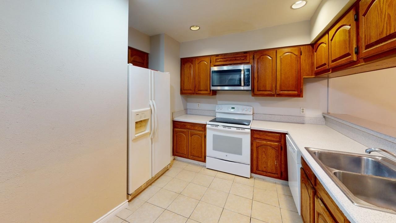 9712 Summerwood Circle , Dallas, TX, 75243 | 20799739 | Realty Texas LLC