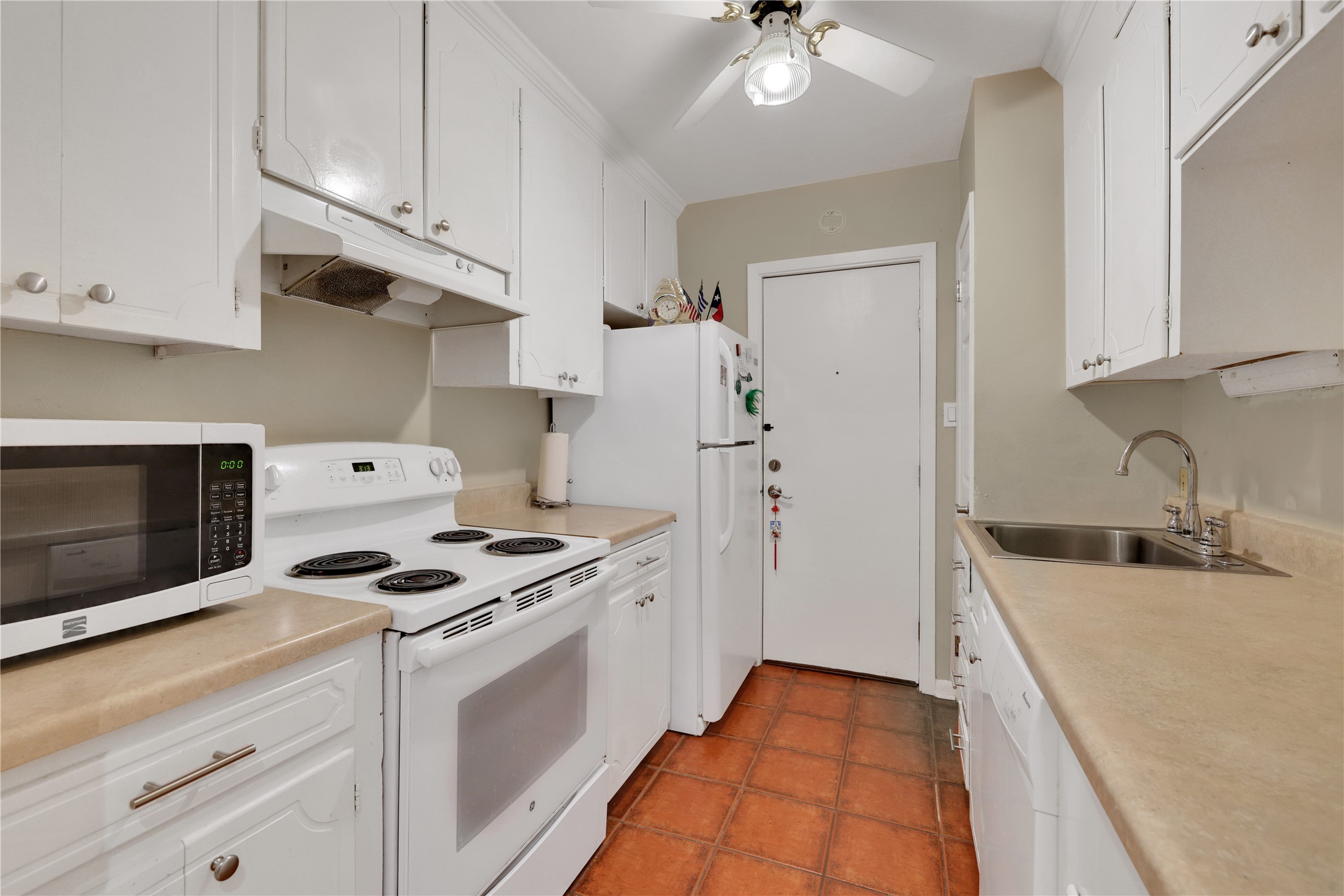 2824 Briarhurst Drive 12 , Houston, TX, 77057 | 89085112 | Realty Texas LLC