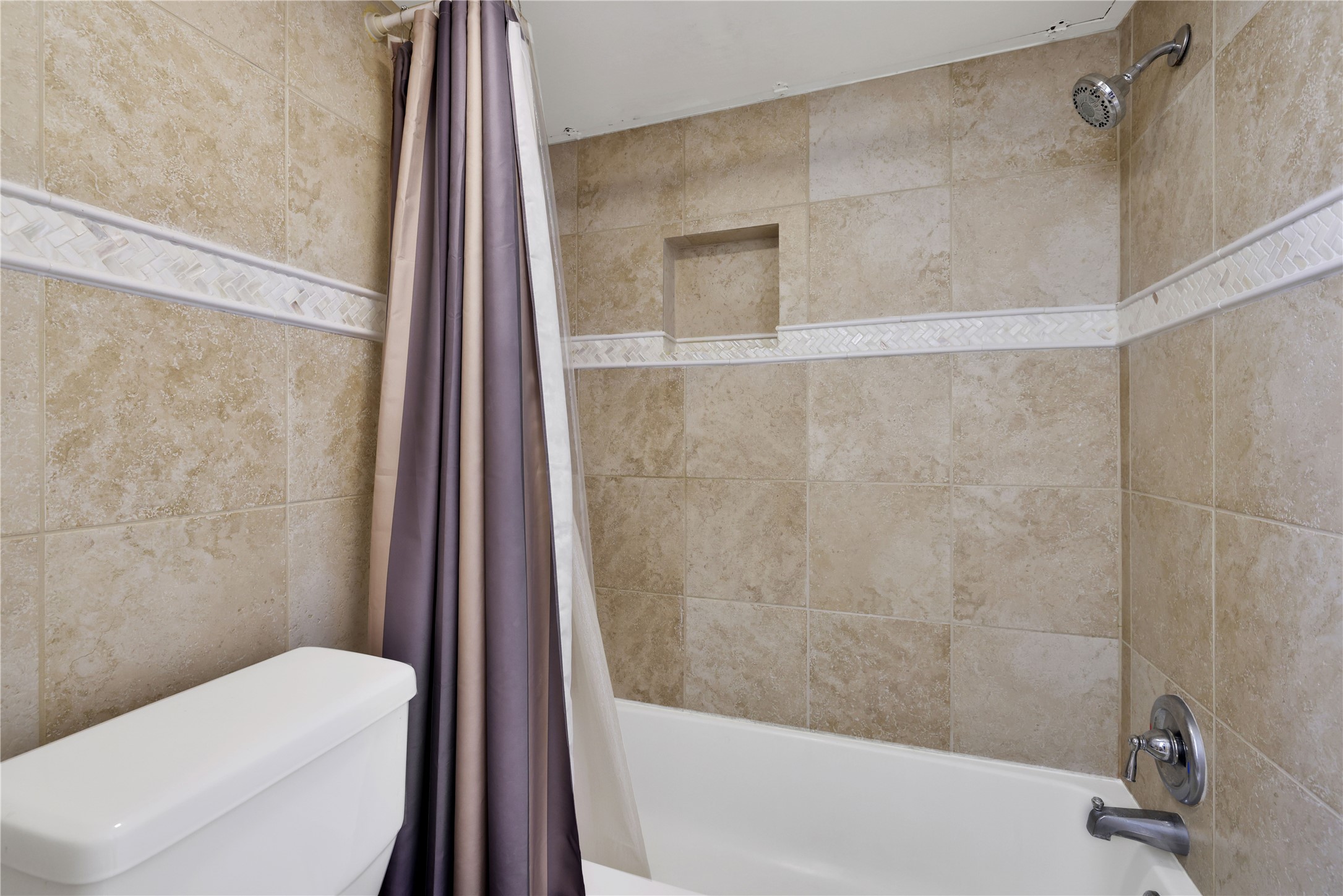 2824 Briarhurst Drive 12 , Houston, TX, 77057 | 89085112 | Realty Texas LLC
