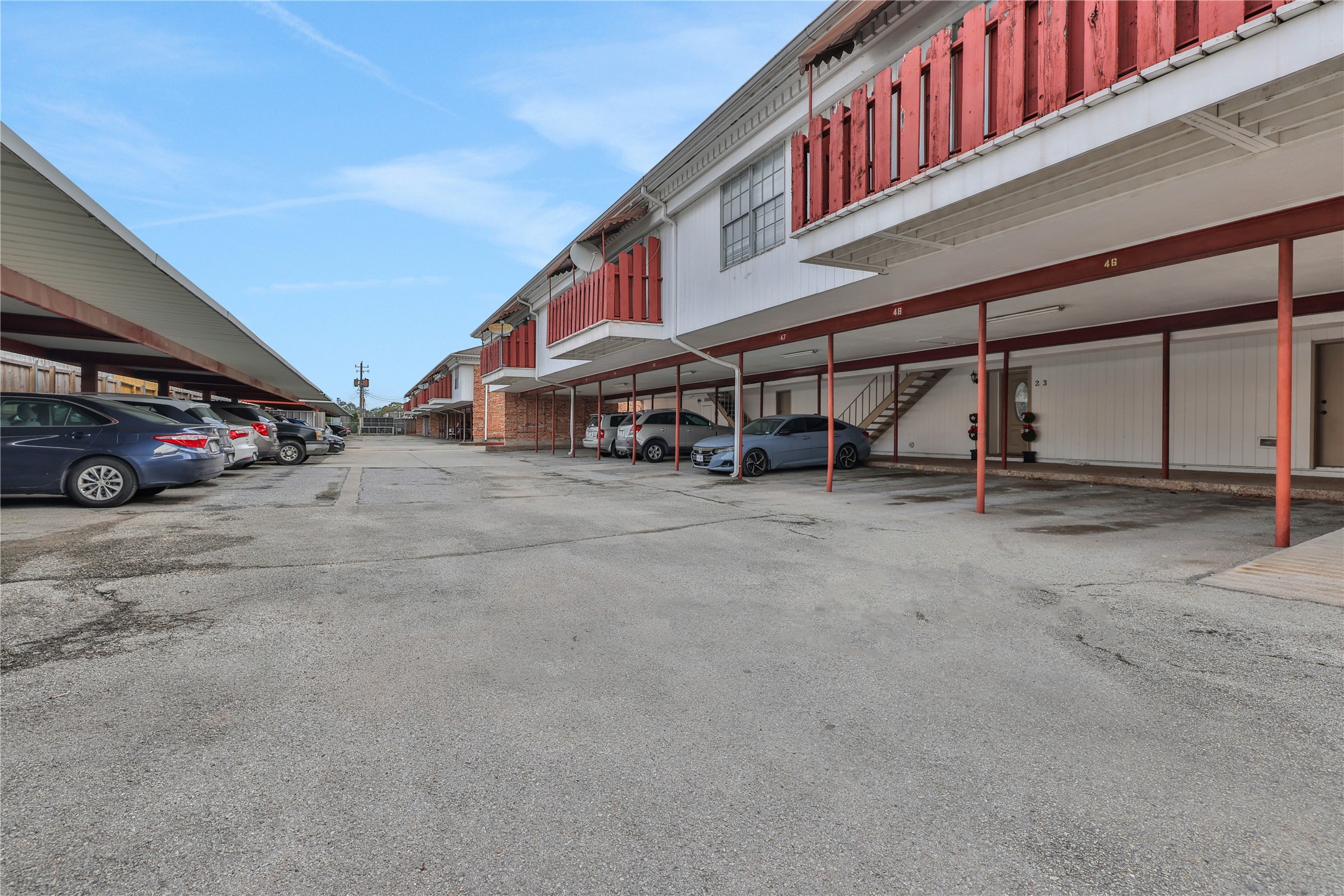 2824 Briarhurst Drive 12 , Houston, TX, 77057 | 89085112 | Realty Texas LLC