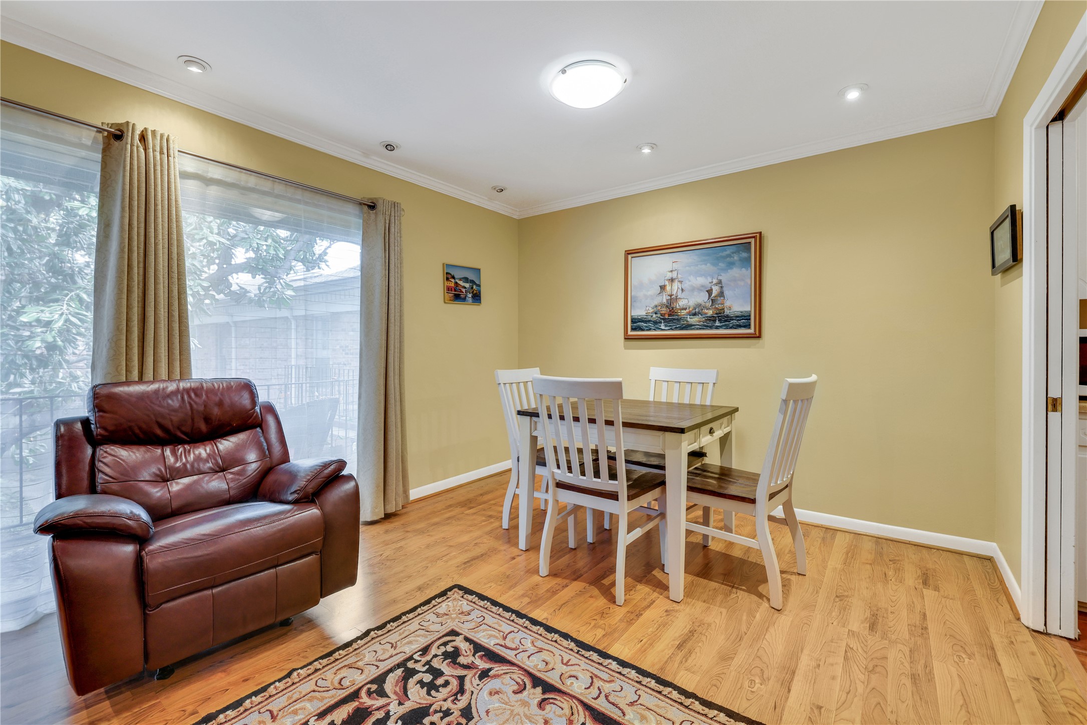 2824 Briarhurst Drive 12 , Houston, TX, 77057 | 89085112 | Realty Texas LLC
