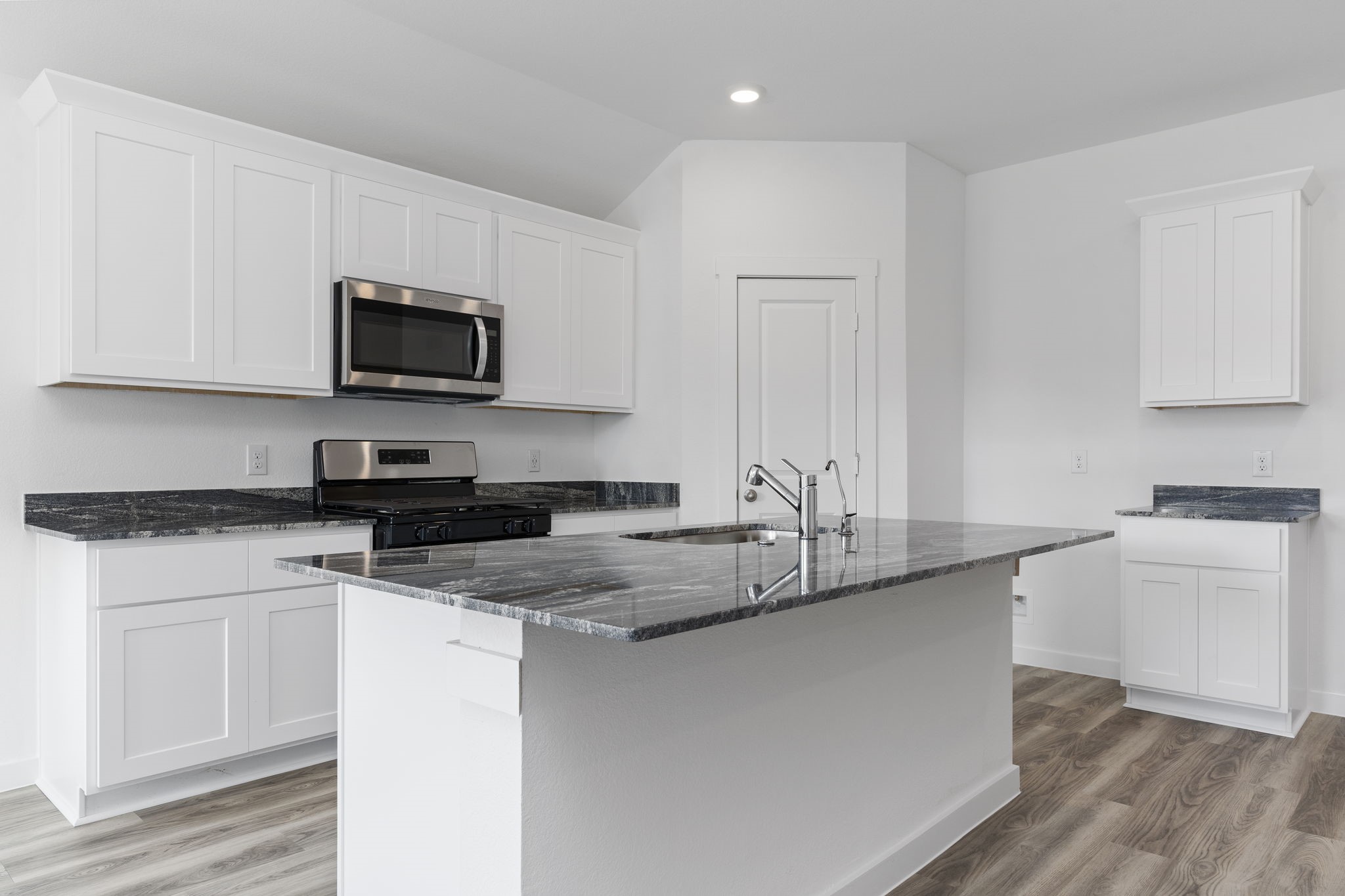221 Amy Street,Angleton, TX 77515