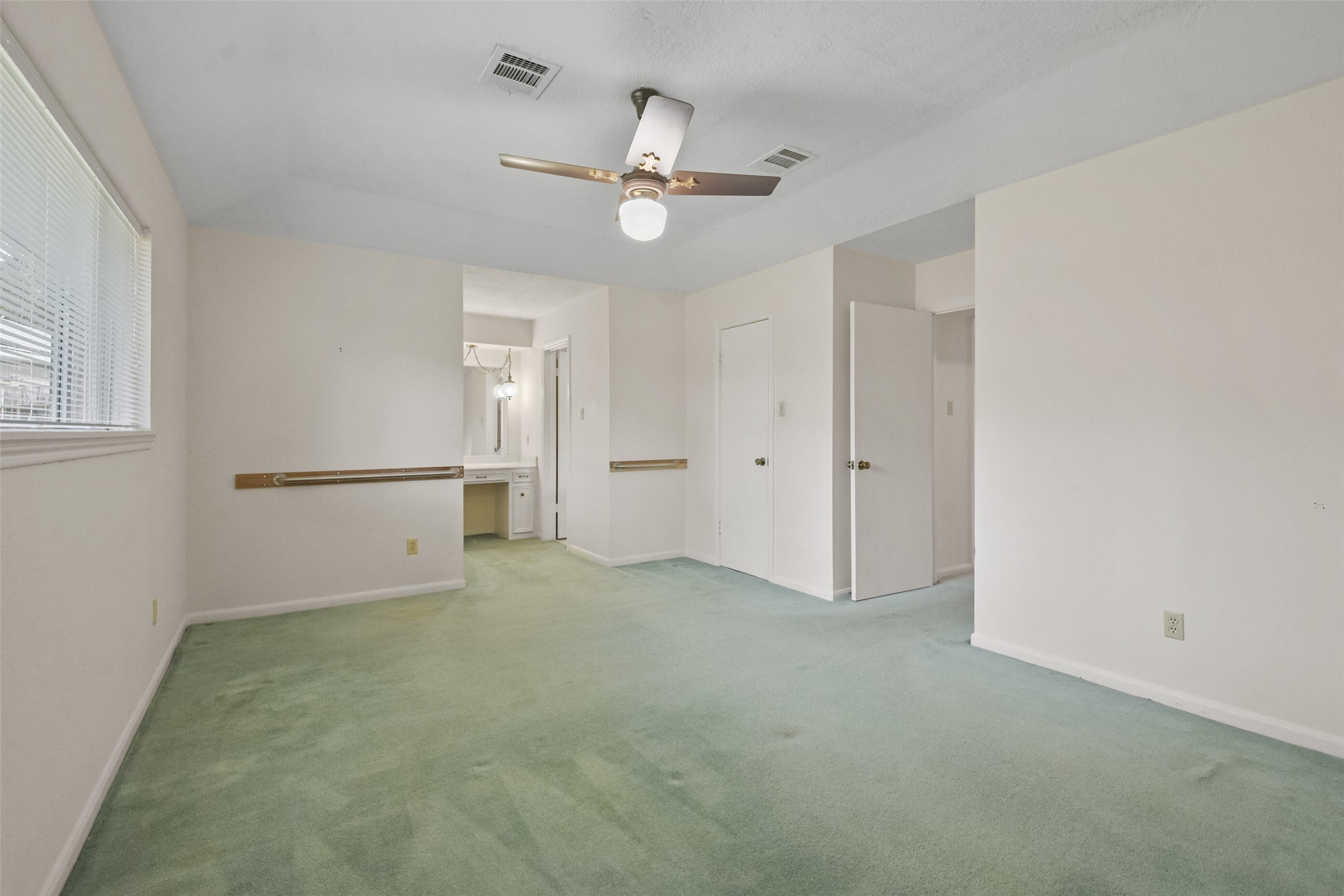 8106 Wimbledon Lane , Houston, TX, 77070 | 58175654 | Realty Texas LLC