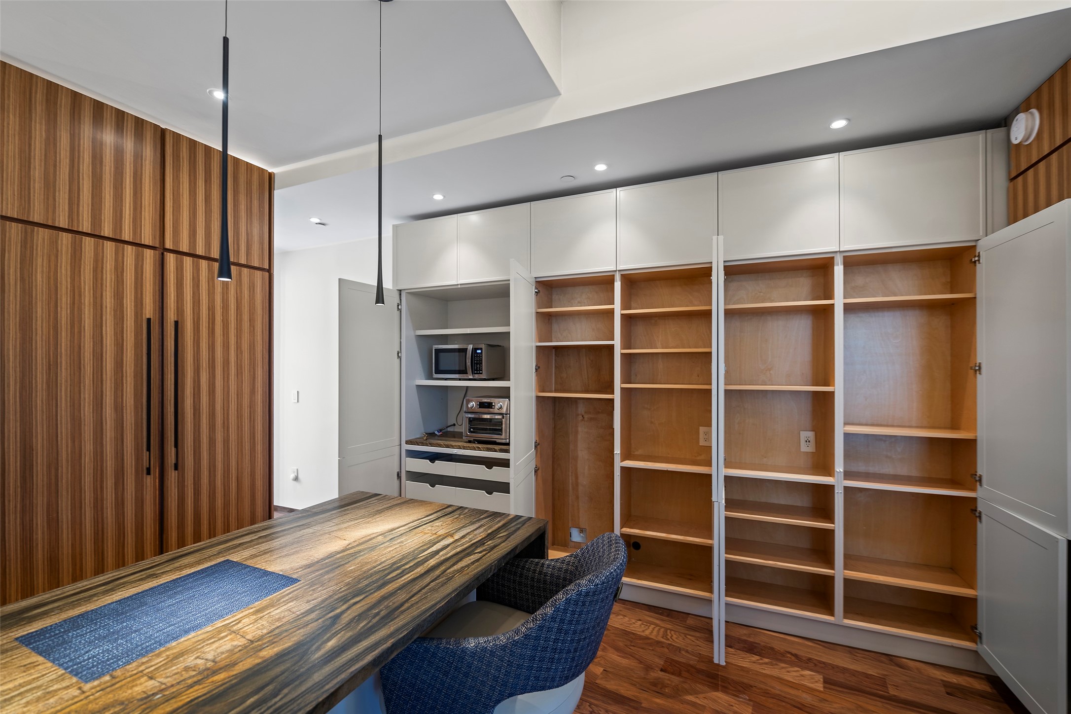 1 Waterway Court 2A , The Woodlands, TX, 77380 | 5091391 | Realty Texas LLC