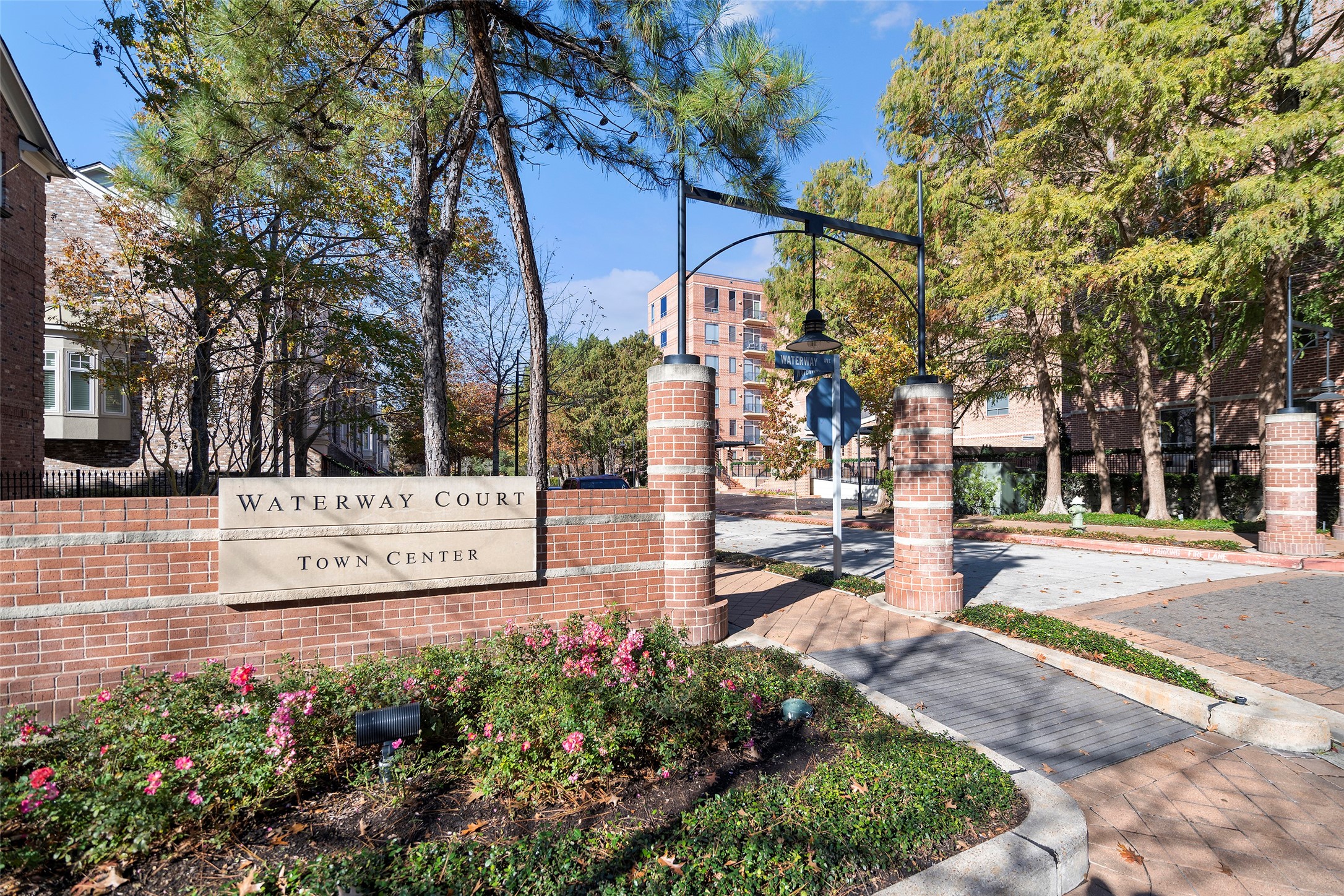 1 Waterway Court 2A , The Woodlands, TX, 77380 | 5091391 | Realty Texas LLC