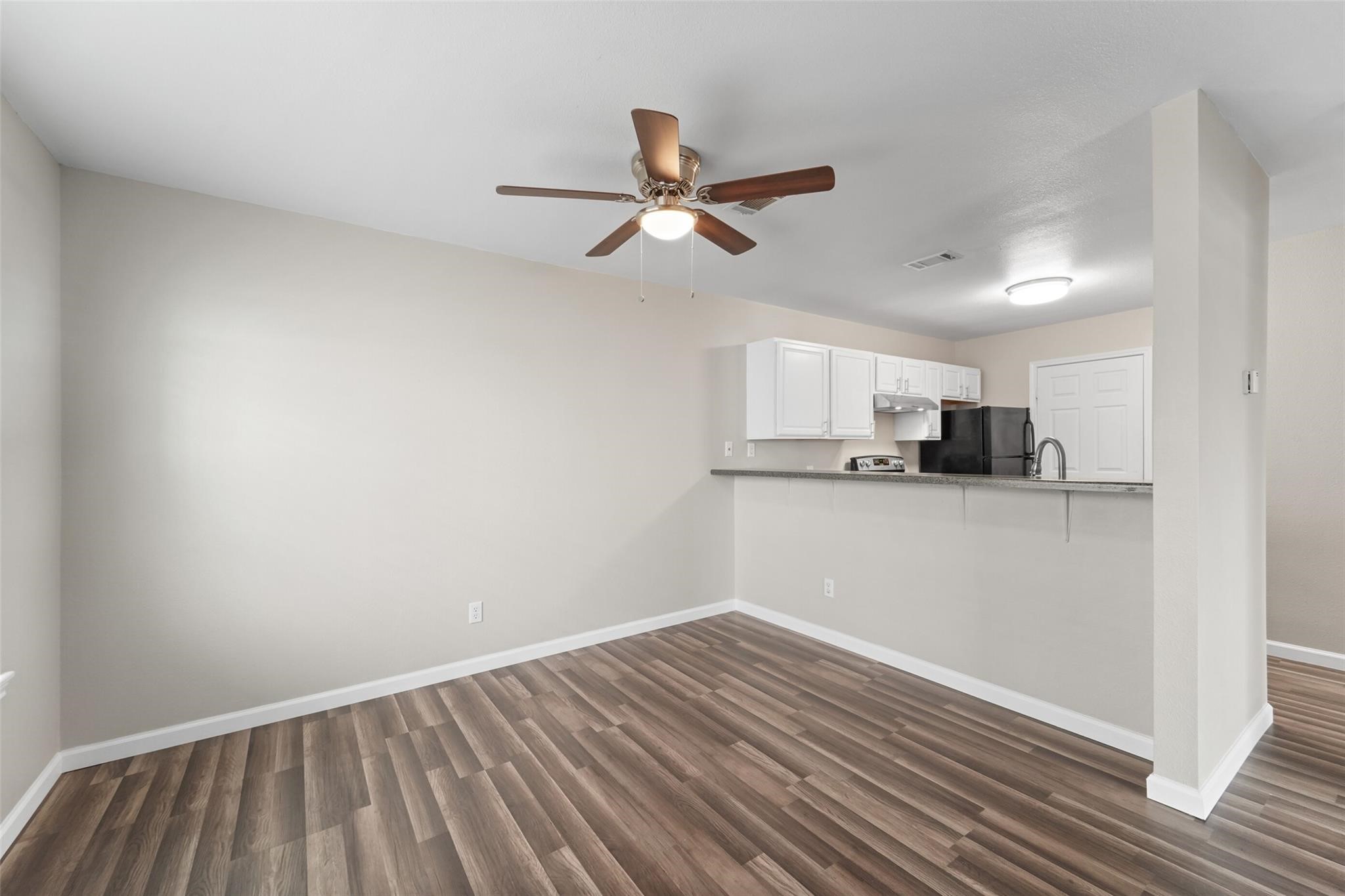 512 Hollyhock Streets 21 , Prairie View, TX, 77484 | 67251276 | Realty Texas LLC