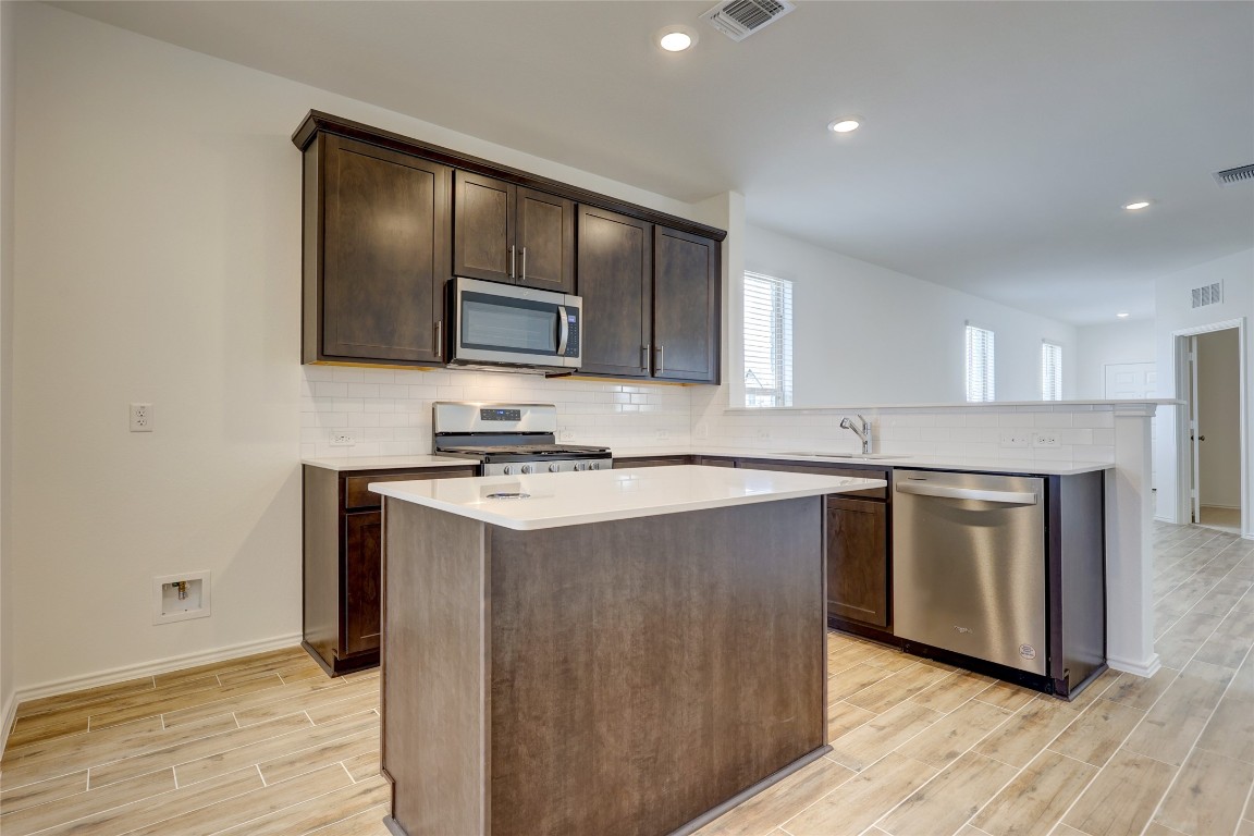 400 Singing Dove Way , Liberty Hill, TX, 78642 | 1126641 | Realty Texas LLC