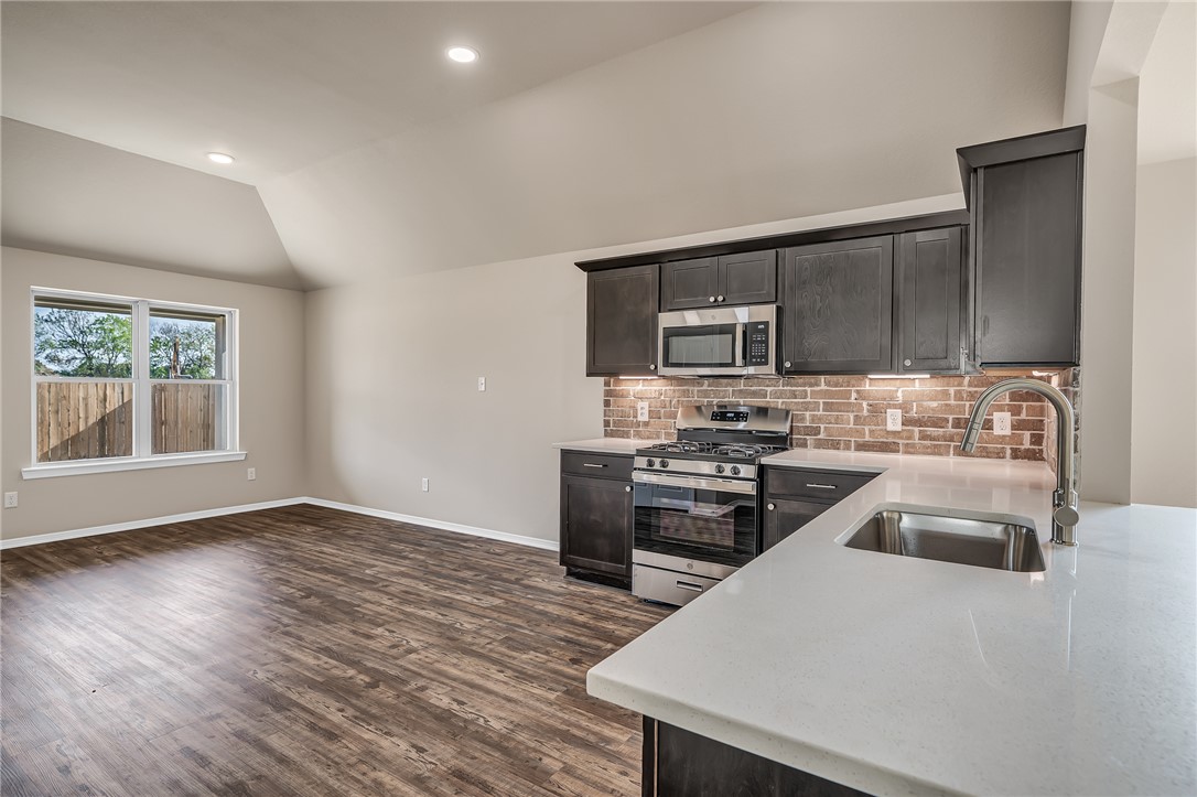1206 Highgarden Drive , Navasota, TX, 77868 | 24017882 | Realty Texas LLC