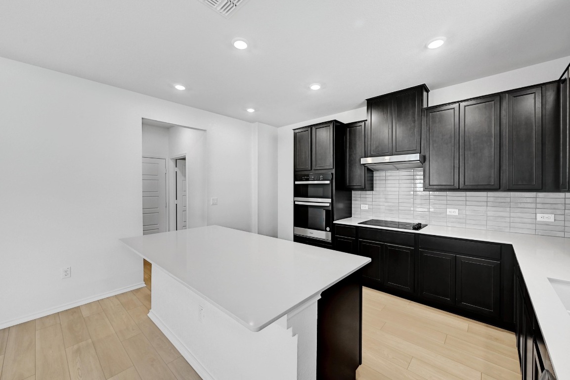8002 Tranquil Glade Trail , Austin, TX, 78744 | 5705420 | Realty Texas LLC