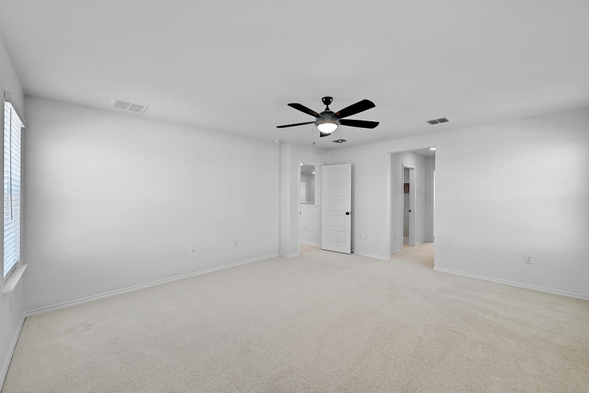 8002 Tranquil Glade Trail , Austin, TX, 78744 | 5705420 | Realty Texas LLC