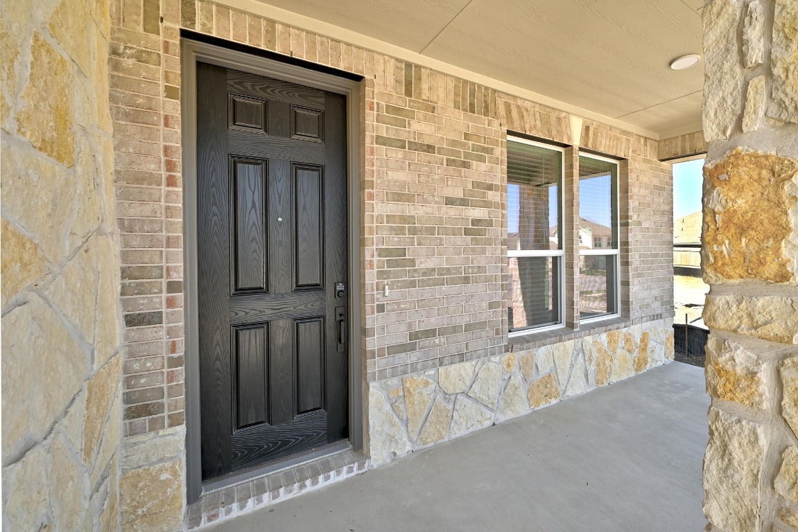 8002 Tranquil Glade Trail , Austin, TX, 78744 | 5705420 | Realty Texas LLC