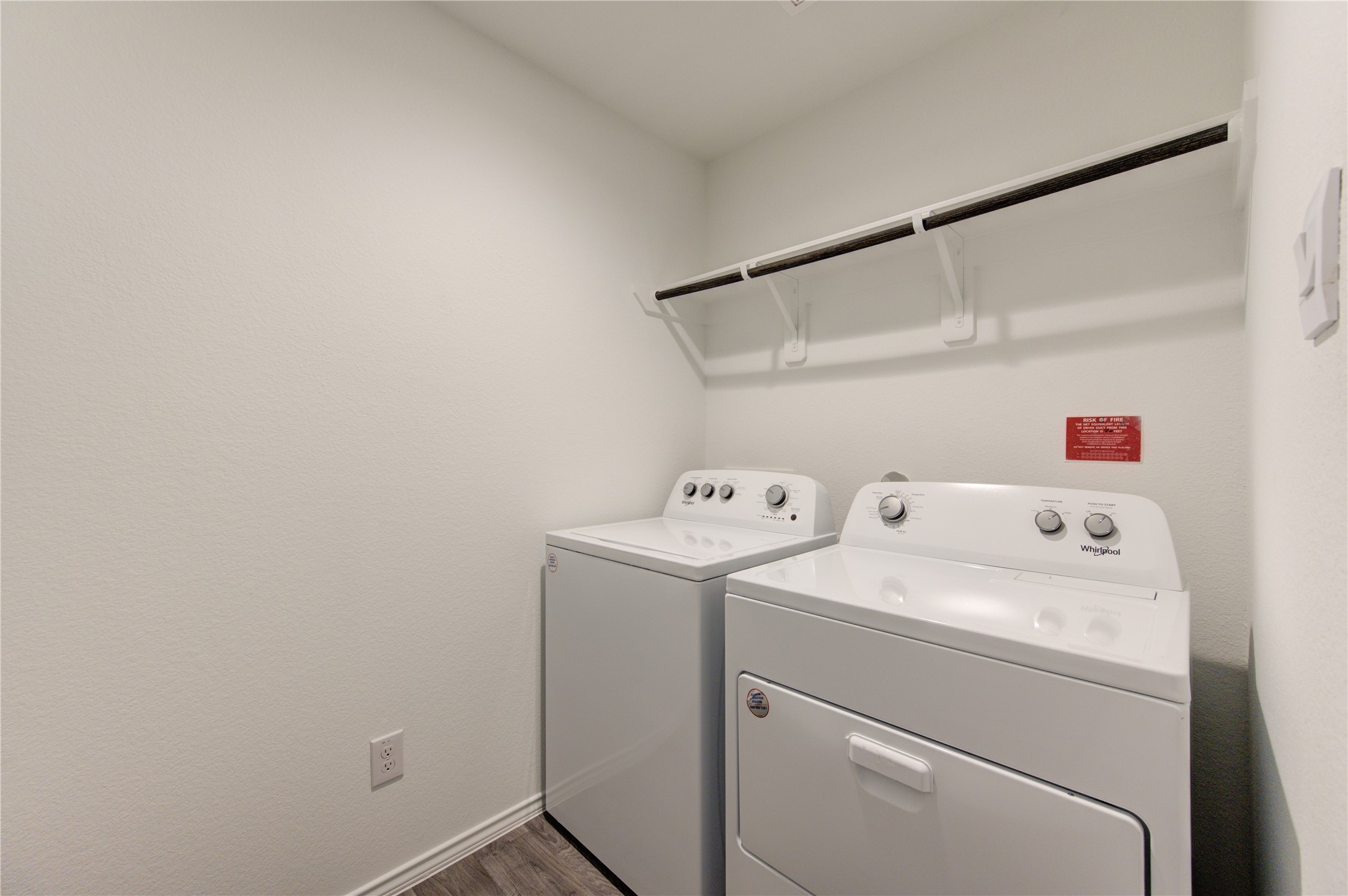 2009 Woodlark way , Sealy, TX, 77474 | 93570038 | Realty Texas LLC