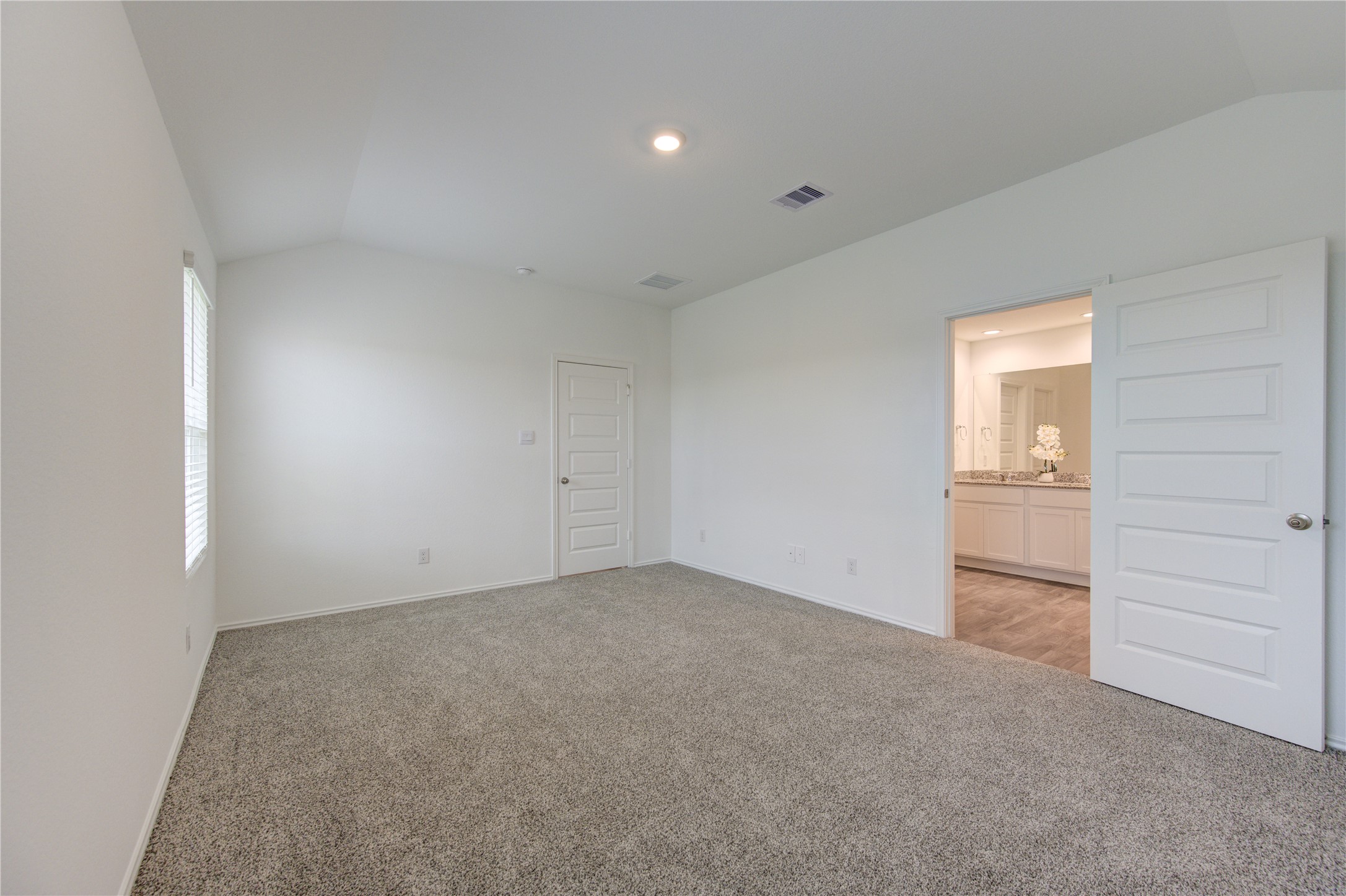 2009 Woodlark way , Sealy, TX, 77474 | 93570038 | Realty Texas LLC