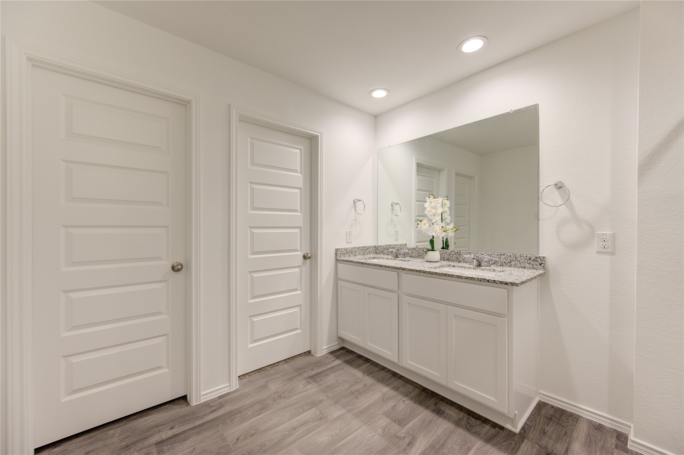 2009 Woodlark way , Sealy, TX, 77474 | 93570038 | Realty Texas LLC