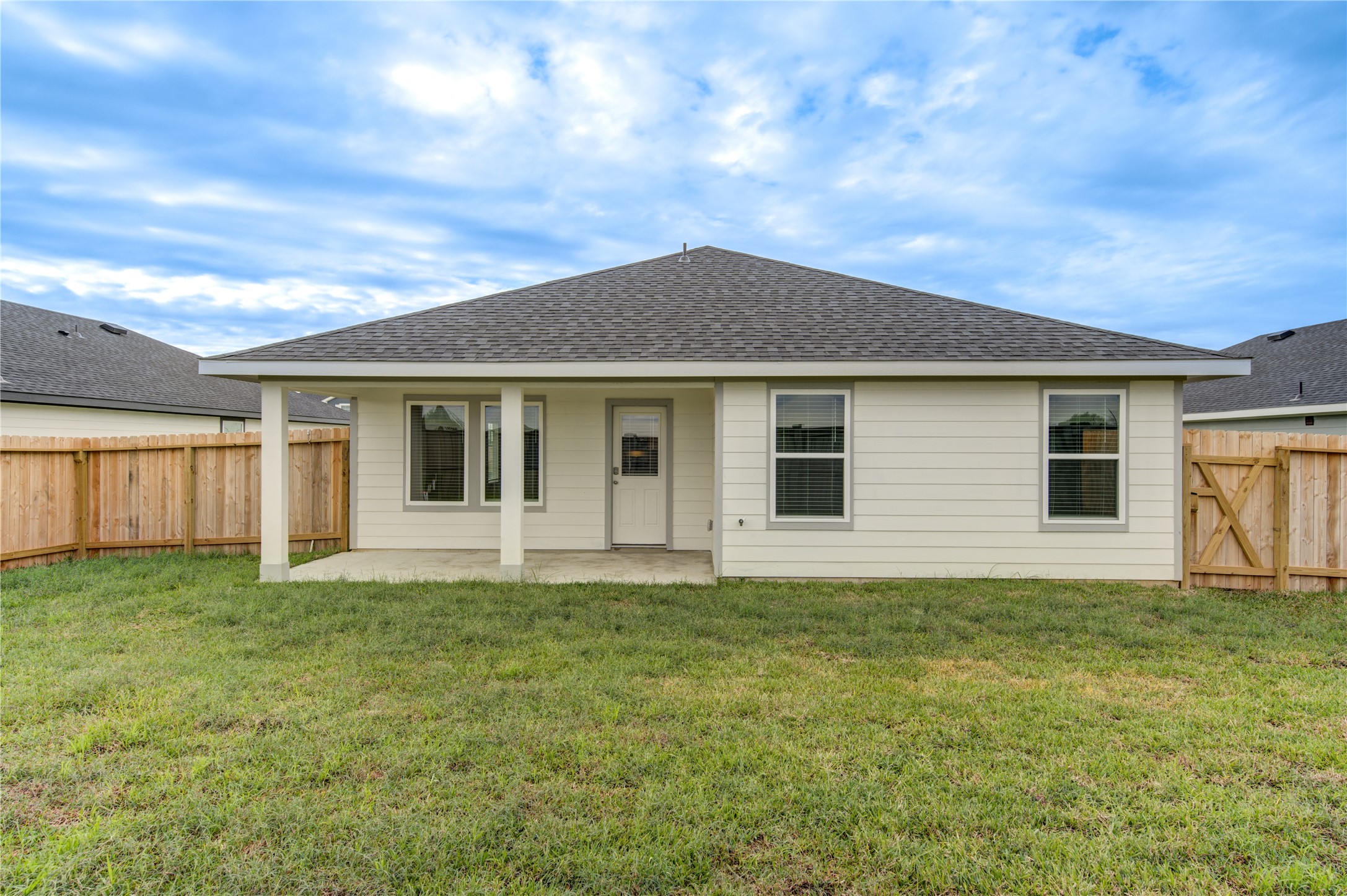 2009 Woodlark way , Sealy, TX, 77474 | 93570038 | Realty Texas LLC