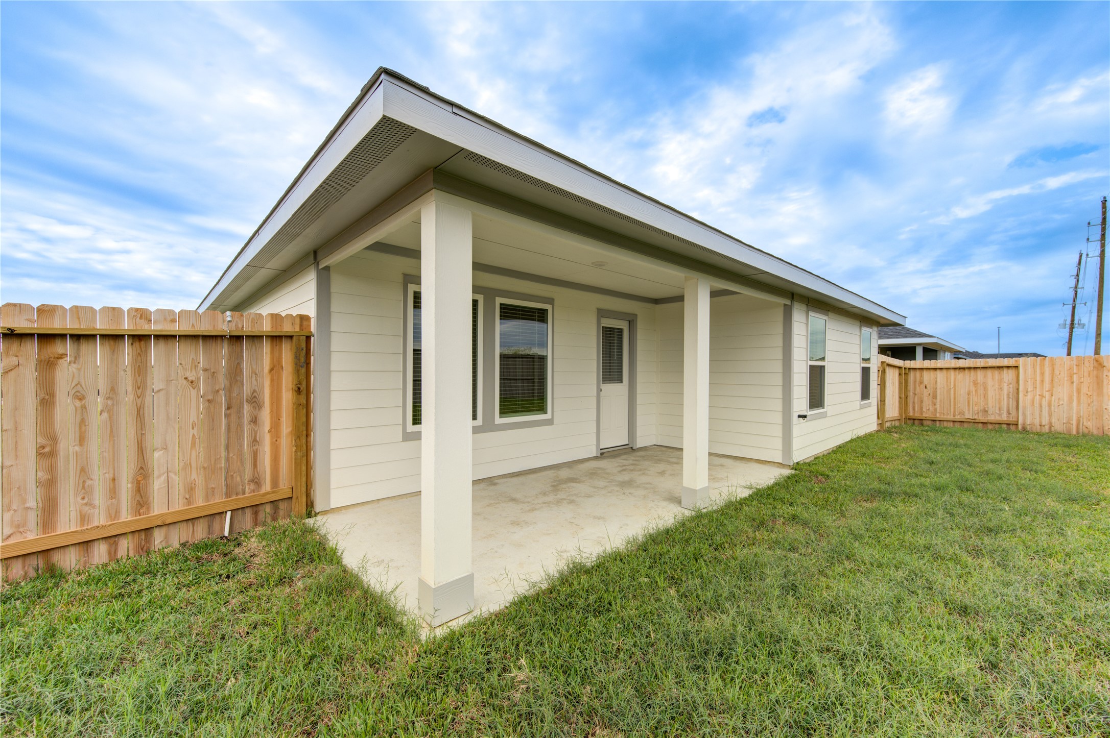 2009 Woodlark way , Sealy, TX, 77474 | 93570038 | Realty Texas LLC