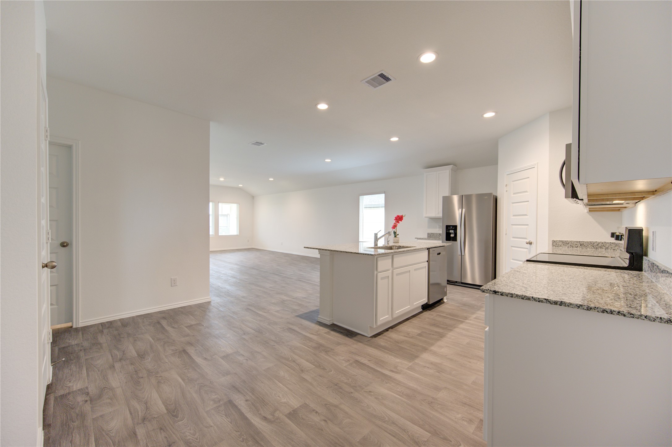 2009 Woodlark way , Sealy, TX, 77474 | 93570038 | Realty Texas LLC