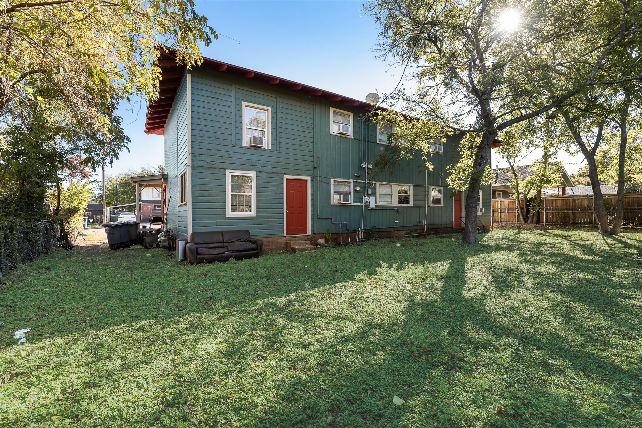 4115 Lakehurst Court , Dallas, TX, 75211 | 20804639 | Realty Texas LLC