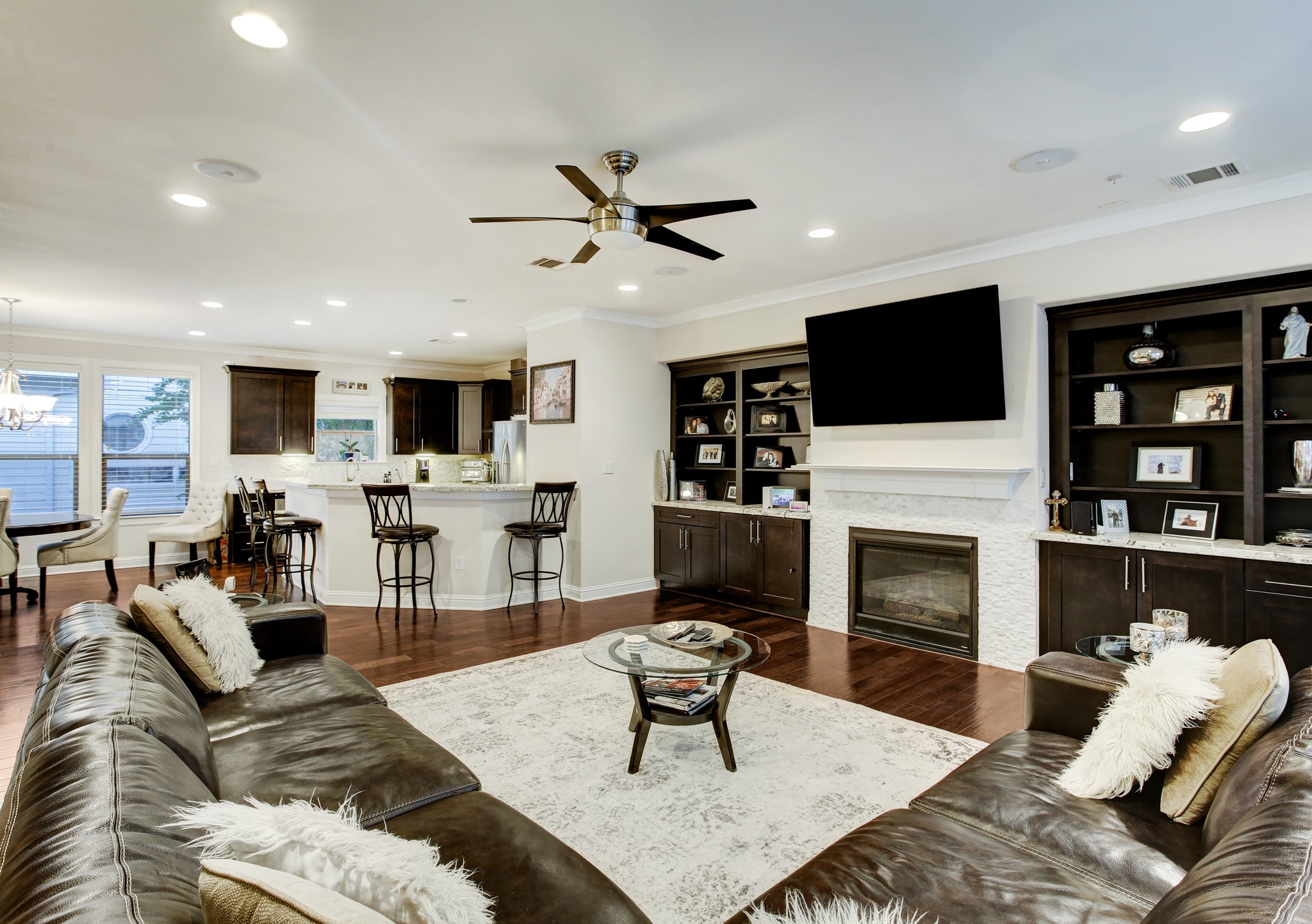 5433 Kiam Street C , Houston, TX, 77007 | 31734264 | Realty Texas LLC